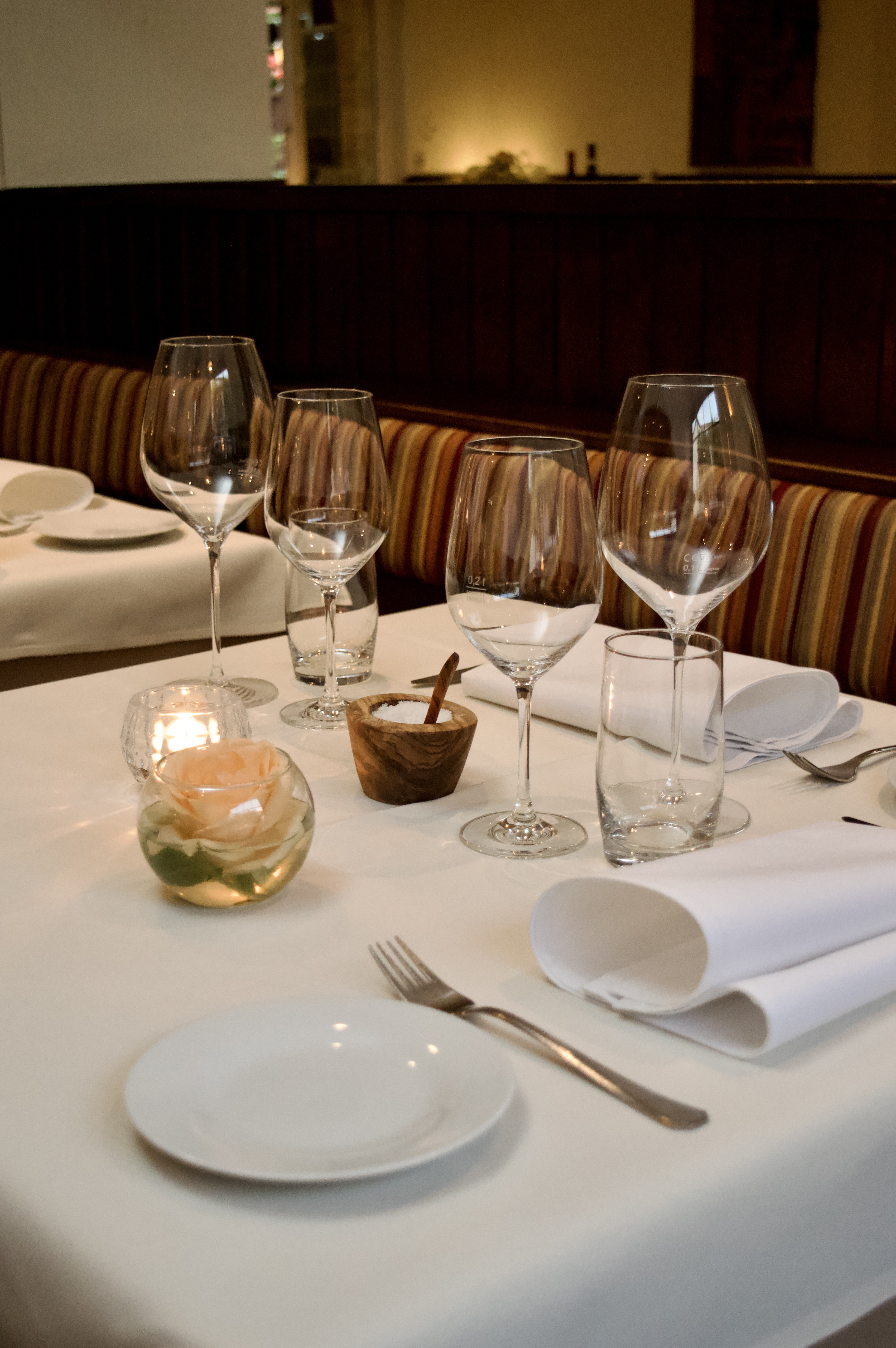 Festlich gedeckter Tisch im Ristorante Romano